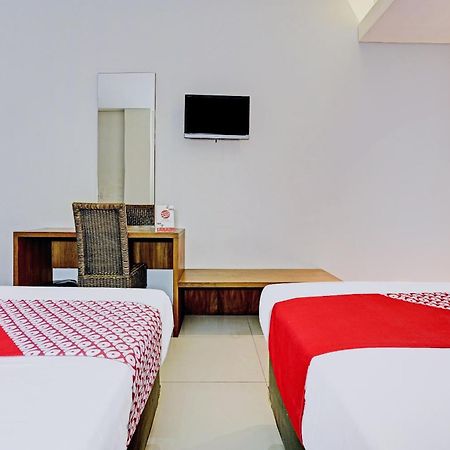 OYO Flagship 90501 Hotel Montameri Bandung Exterior foto