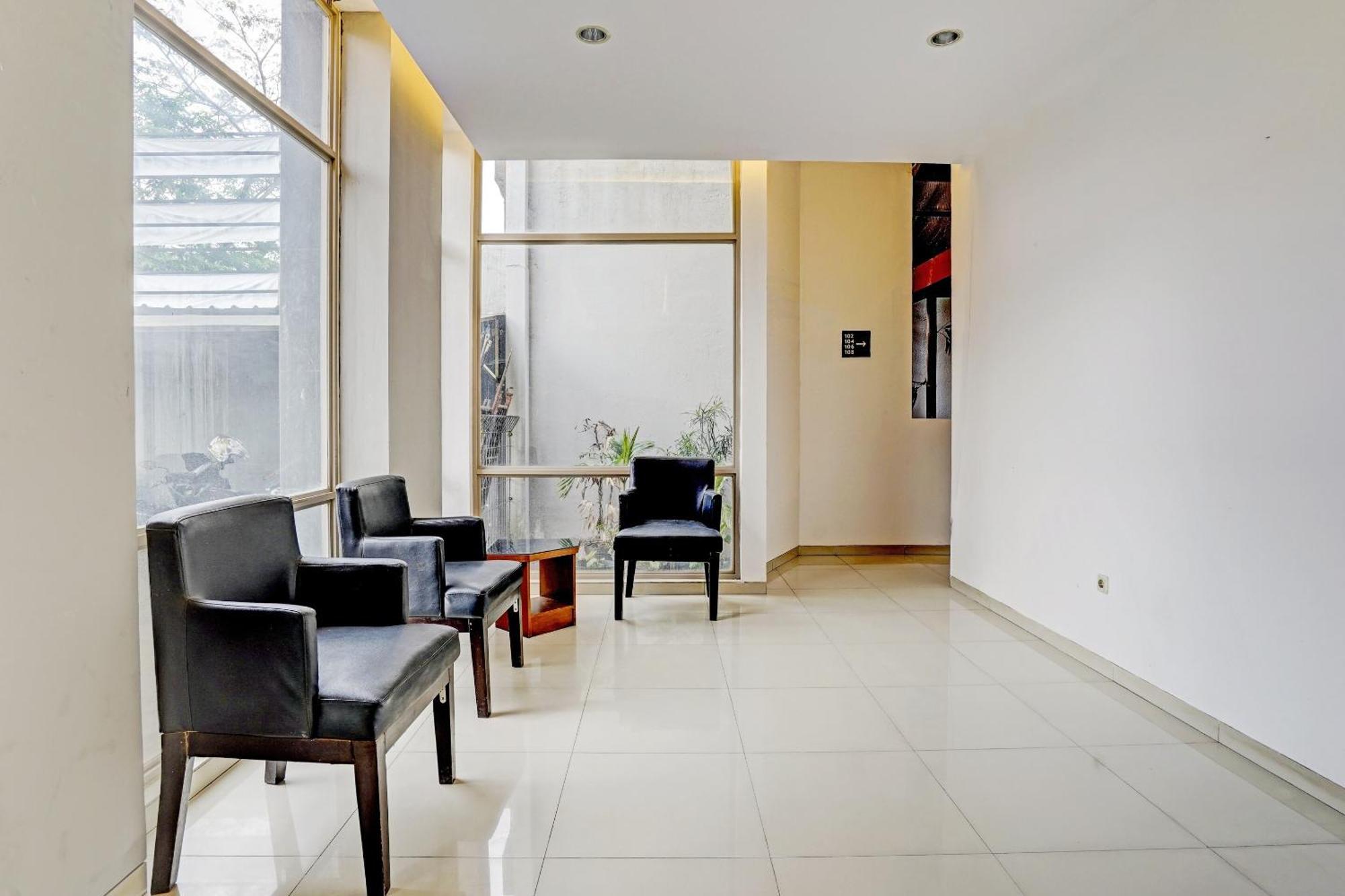 OYO Flagship 90501 Hotel Montameri Bandung Exterior foto