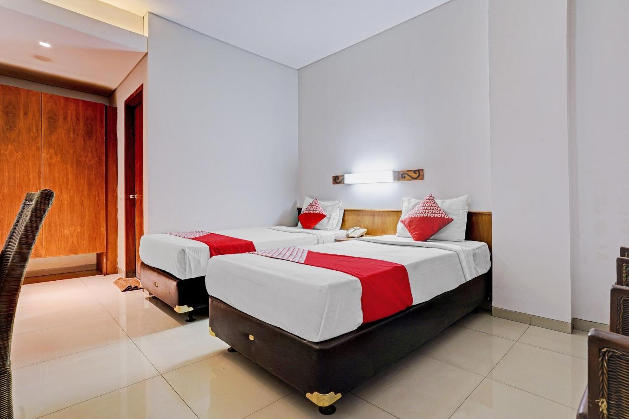 OYO Flagship 90501 Hotel Montameri Bandung Exterior foto