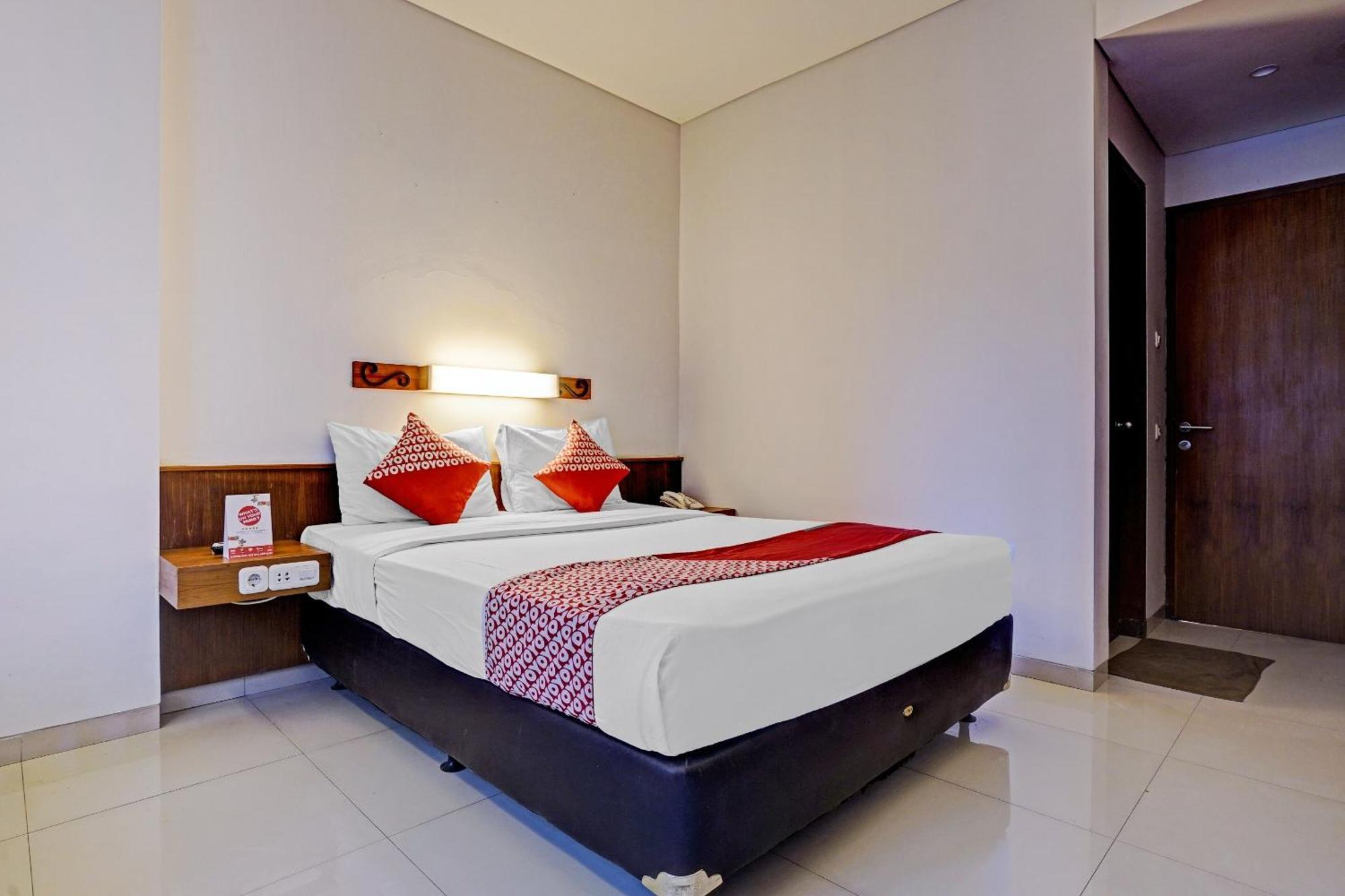 OYO Flagship 90501 Hotel Montameri Bandung Exterior foto